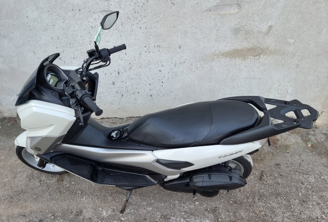 Yamaha N-Max 125 ABS