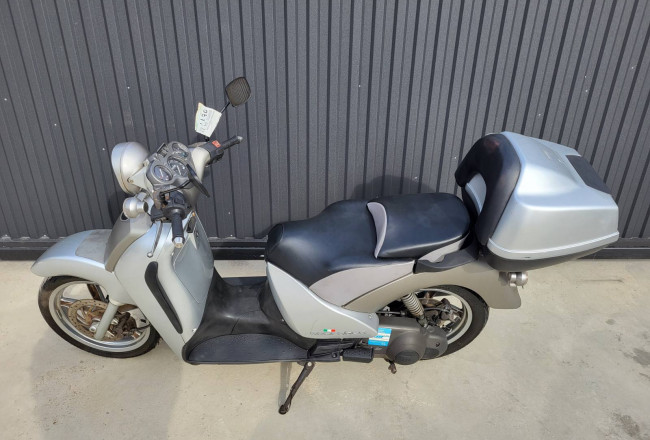 APRILIA SCARABEO 200