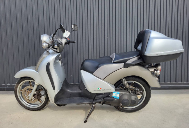 APRILIA SCARABEO 200