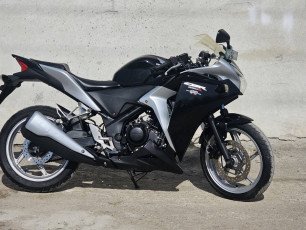 HONDA CBR 250